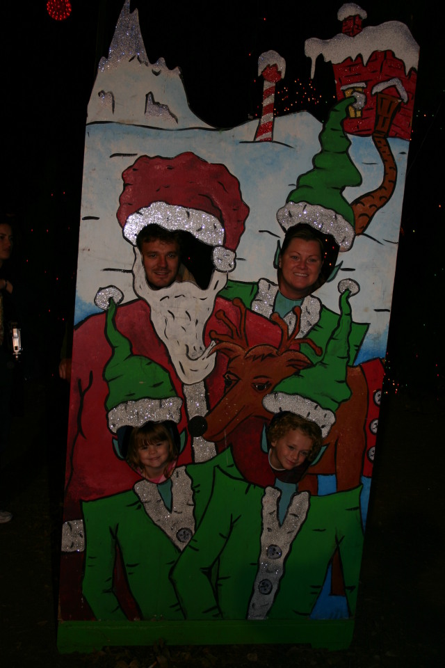 2005/12 December/Trail of Lights/640x480_IMG_4544.JPG
